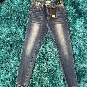 Stylish Blue Skinny Jeans for Women